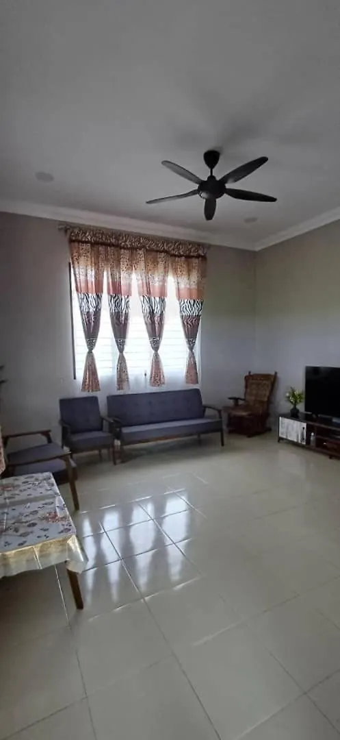D'Esaku Homestay Penaga