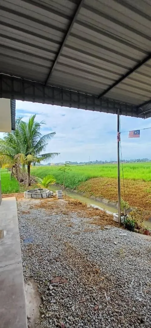 D'Esaku Homestay Penaga 0*,  Malaysia